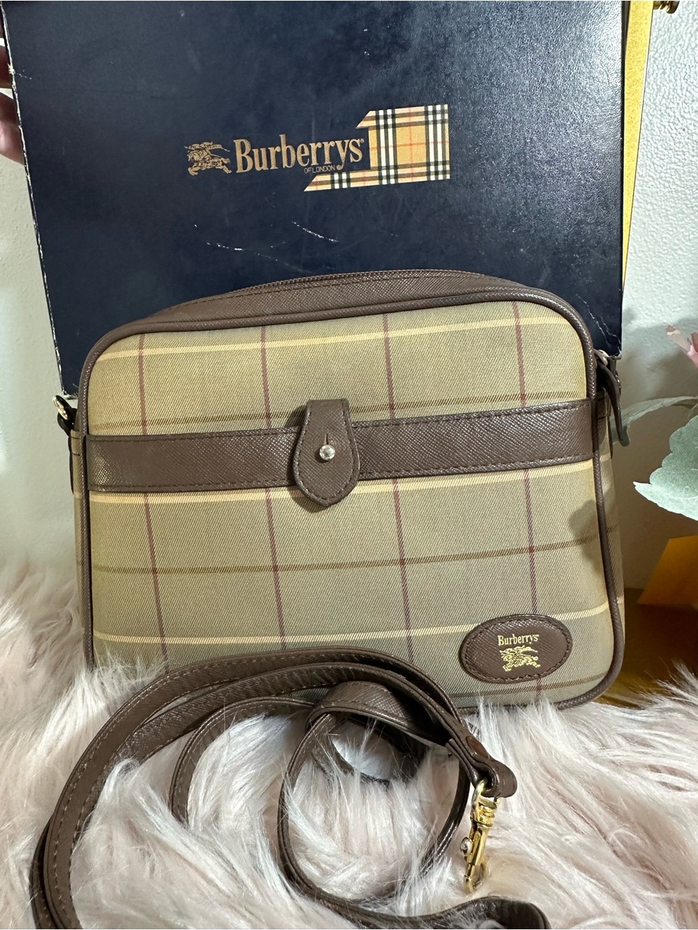 Vintage Burberry crossbody bag